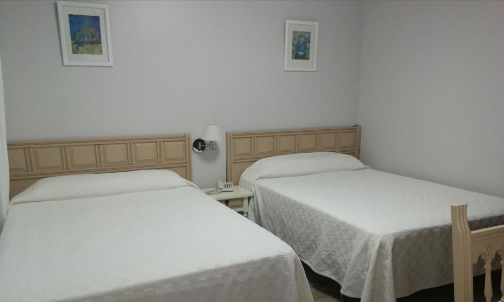 Hostal Antolin 雷东德拉 外观 照片